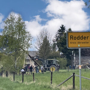 Rodder Gemeinde Rodder Maibaum aufstellen 2022 Gemeinde Rodder Eifel Bildschirmfoto 2022 05 01 um 19.55.02